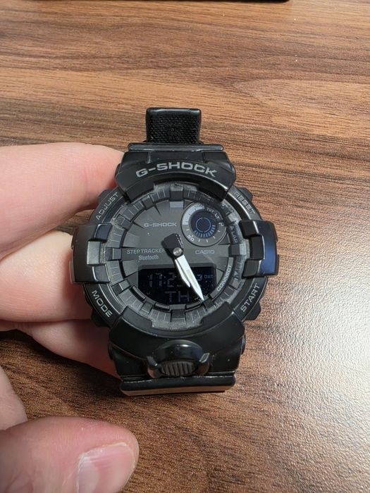 Casio G-Shock GBA-800-1AER в хорошем состоянии 

800-1AER
