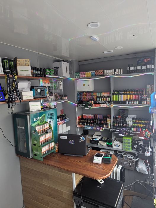 Продам працюючий вейп шоп