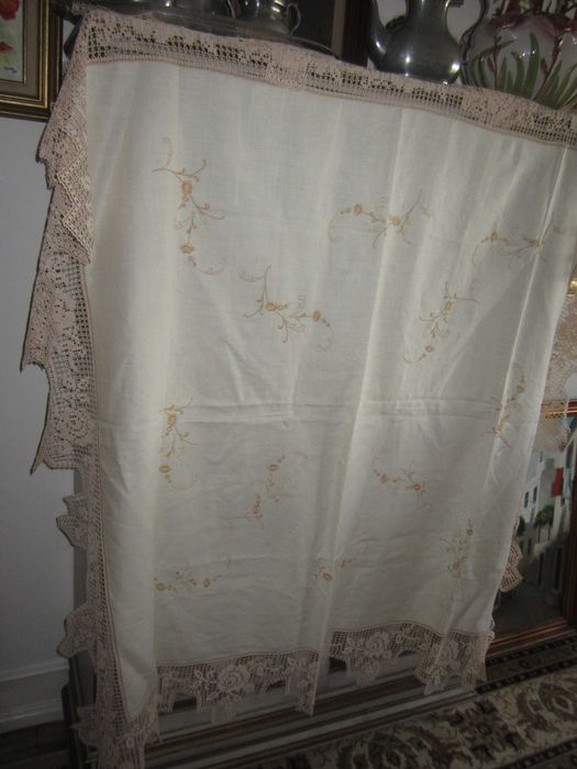 Deslumbrante Toalha de Linho Puro