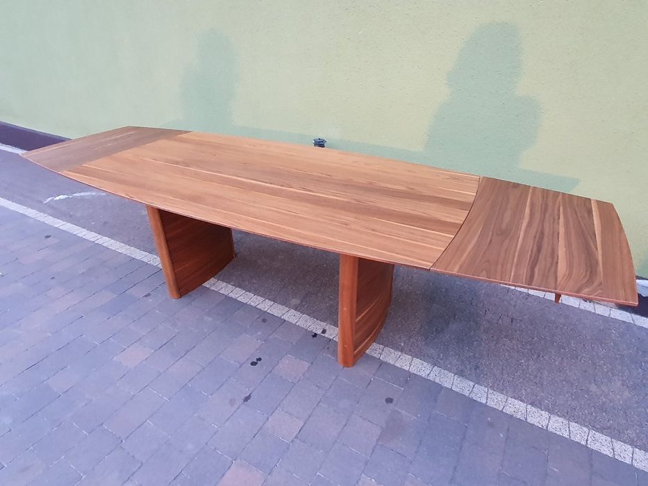 Stół rozkładany nowoczesny model