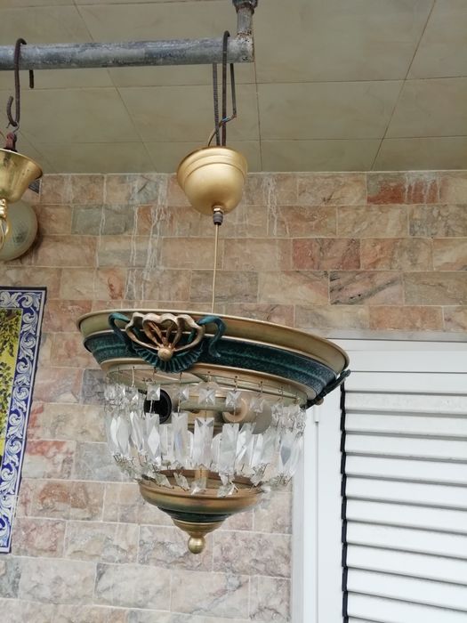 3 Candeeiros Novos Tecto Amarelos Com Cristais e 1 em Madeira Nobre