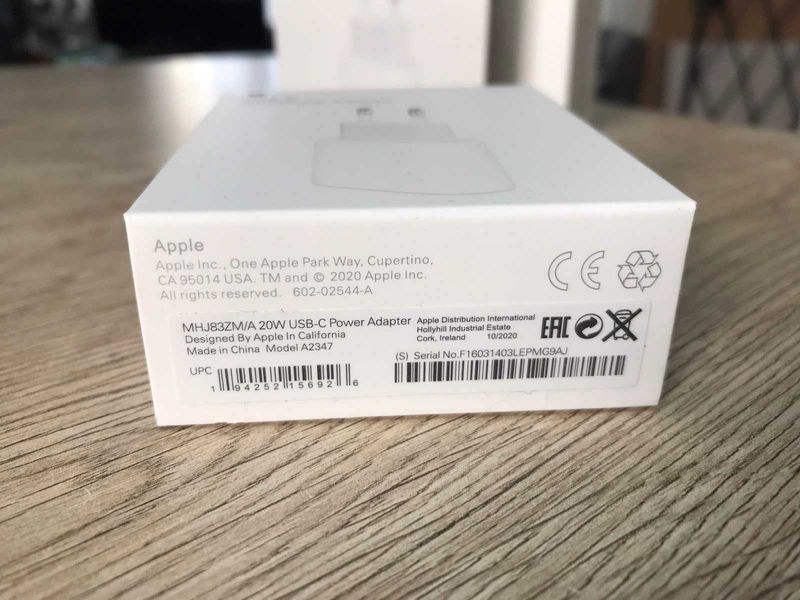 Швидка зарядка, адаптер Apple iPhone Power Adapter USB-C 20W