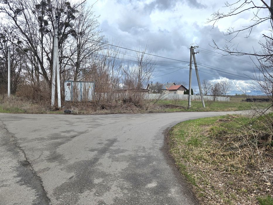 15 соток під будівництво кутова 50×30м асфальт вул Польова