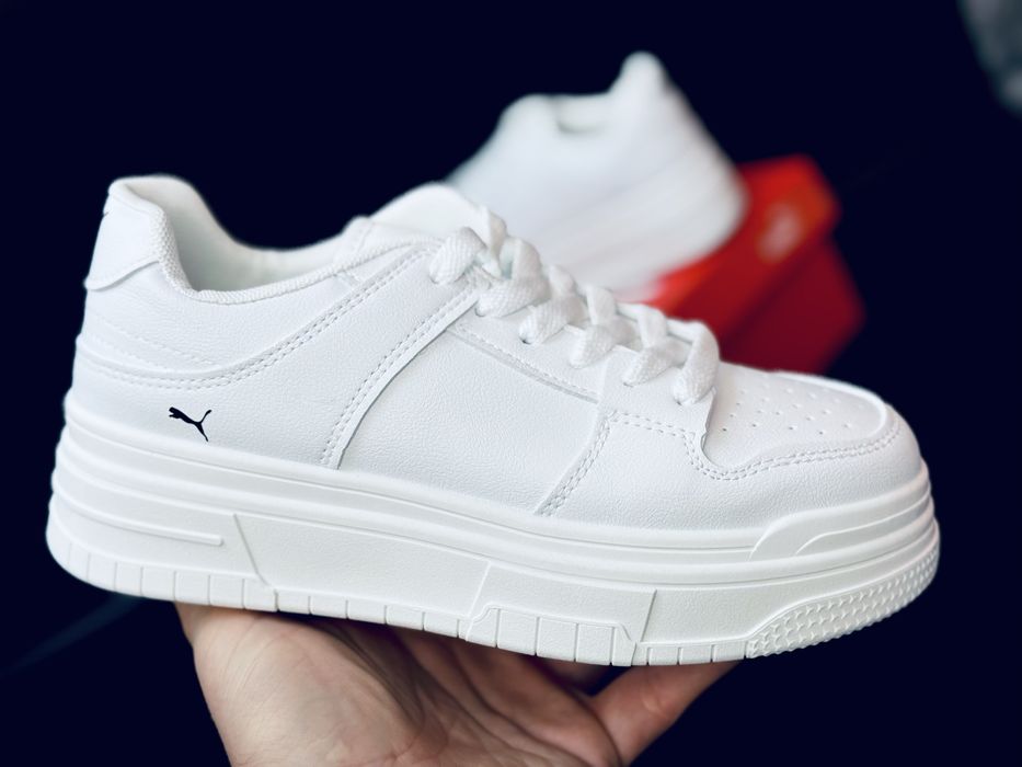 Кожаные кроссовки Пума белые женские / кросівки білі Puma жіночі