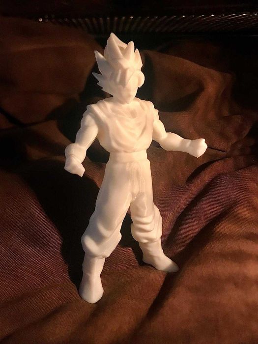 Miniatura Goku 3D - 13 cm