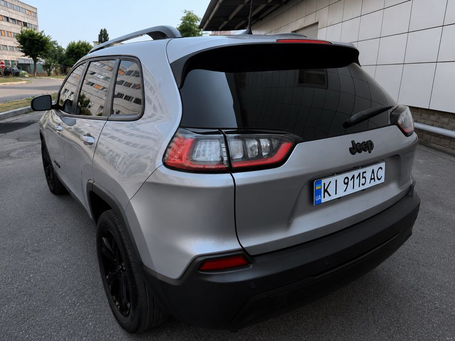 Jeep cheroki черокі 2020