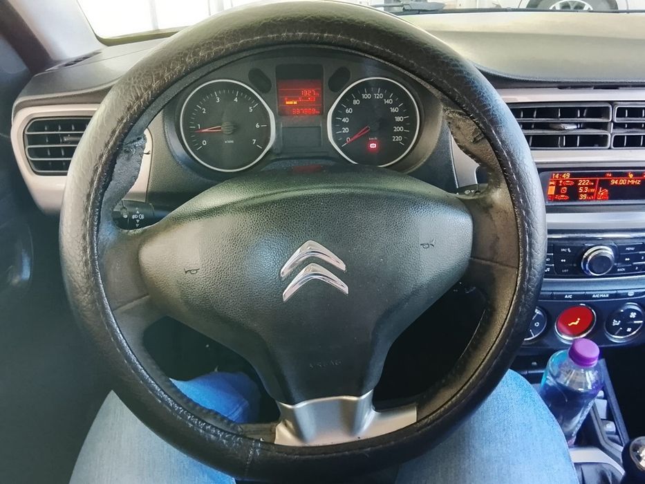 Citroën C-Elysée 1.6 HDi 92cv – 2014 impecável de tudo