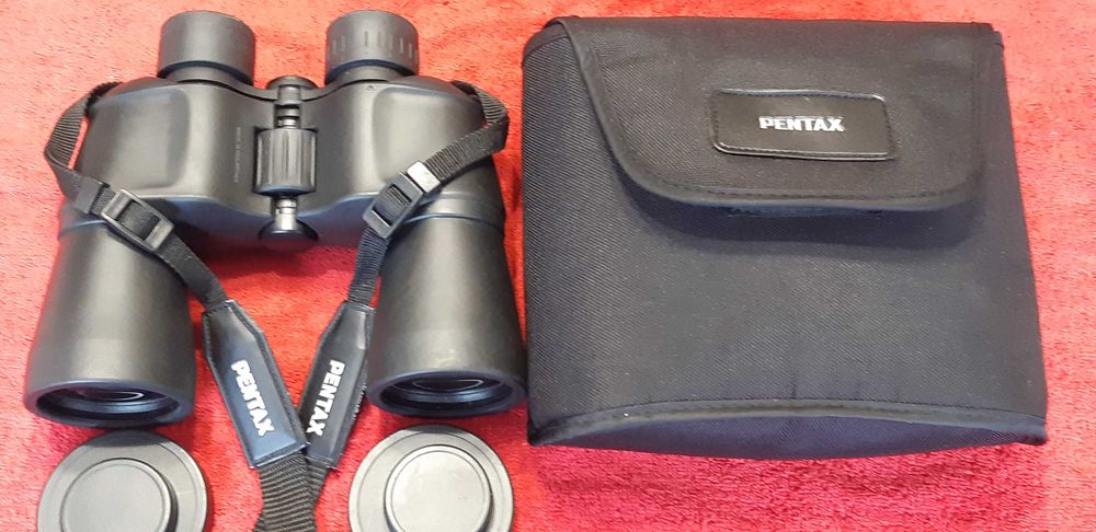 Бінокль відомої Японської фірми  Pentax 10x50 Стан ідеальний .