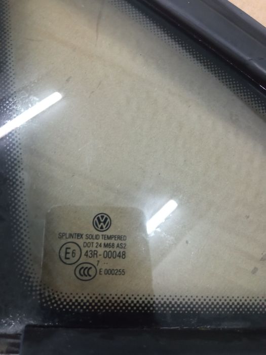 Szybka karoseryjna prawa VW Golf VII