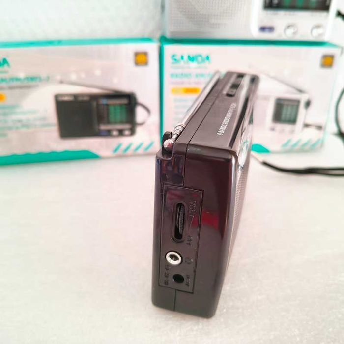 Radio Sanda SD-4005 AM-FM-SW fones a pilhas