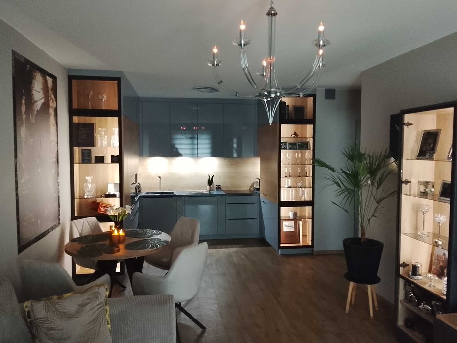 Piekny Apartament z miejscem postojowym w prestiżowej okolicy dla wymagajacych klijentow.