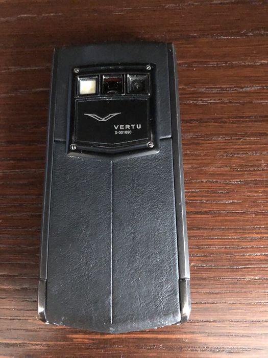 Vertu Ti  телефон