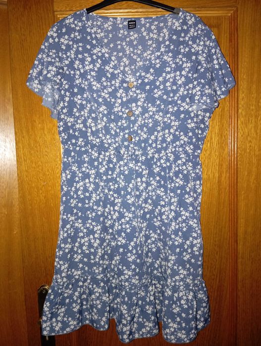 Vestidos a cima do joelho