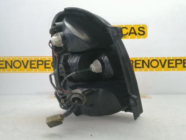 Farolim direito KIA Carnival I (UP)