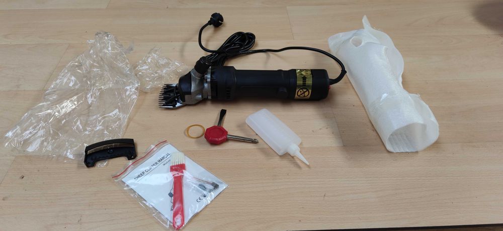 Máquina de tosquiar muito potente grandes animais ovelhas cavalos cães