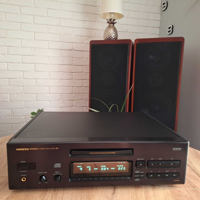 CD Onkyo Integra  DX-6870