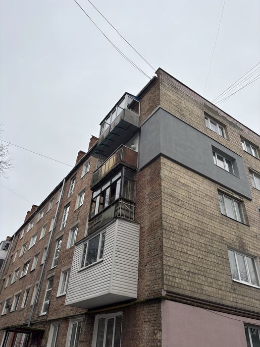 р Продаж 3-кімнатної квартири на Чайці