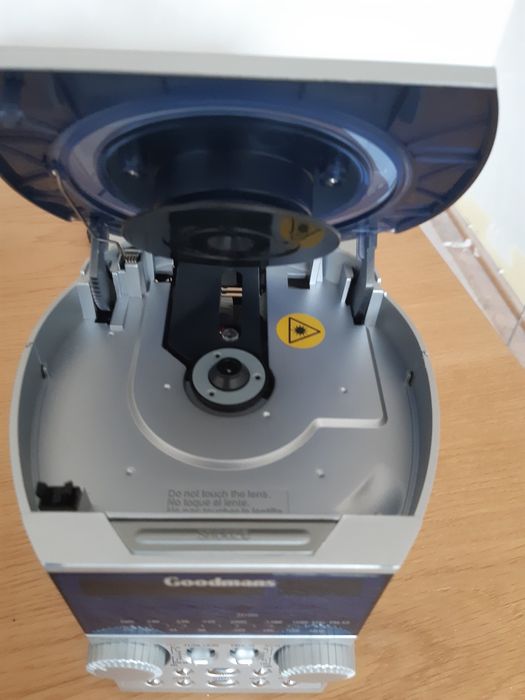 Goodmans Odtwarzacz CD, radio, budzik