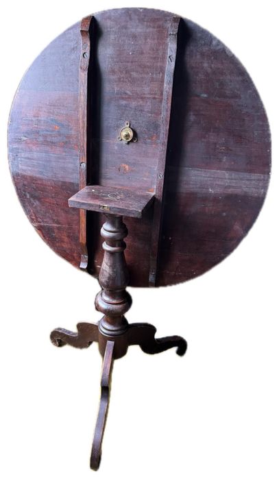 Mesa basculante