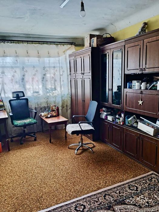 Продам 3-х квартиру вул. Лихвинськоі Стінки