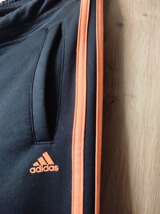 Spodnie dresowe damskie adidas czarne 44/46