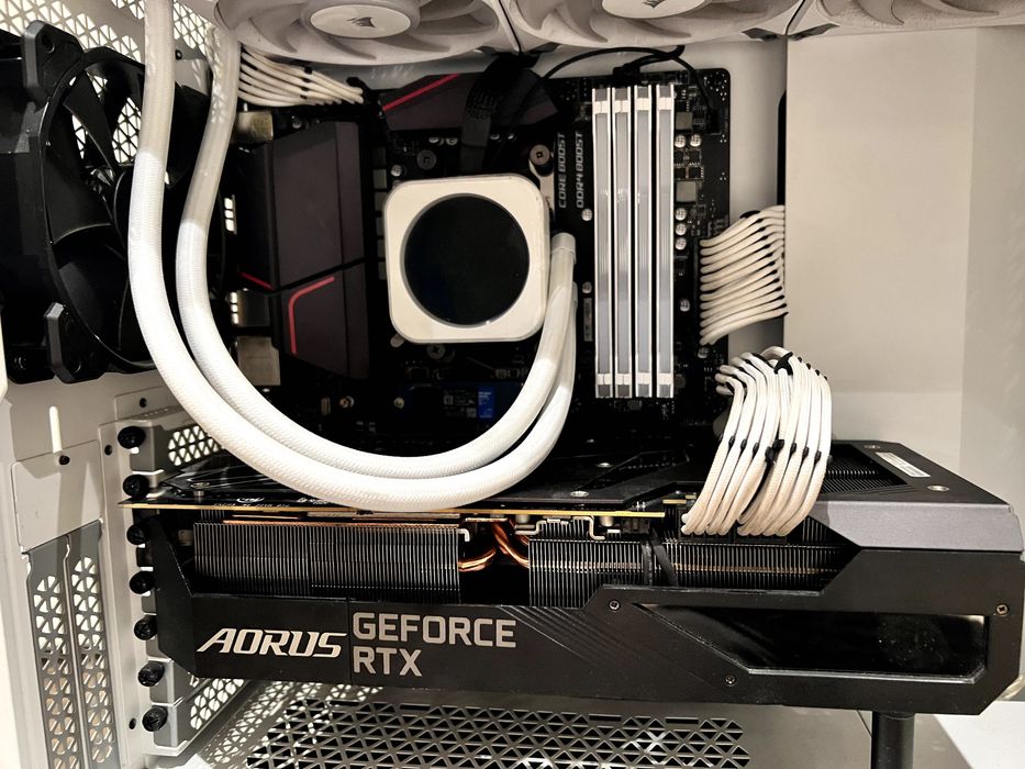 Komputer gamingowy R7 5800x RTX3080 32 Gb Ram