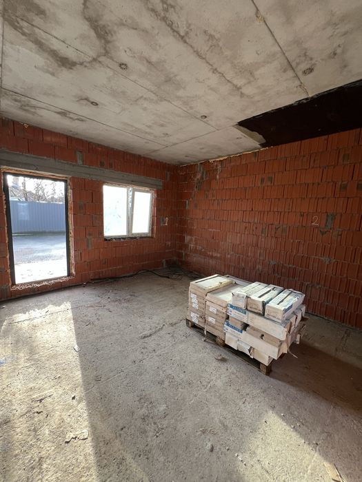 Боярка продам квартиру первый этаж с двориком 35м2