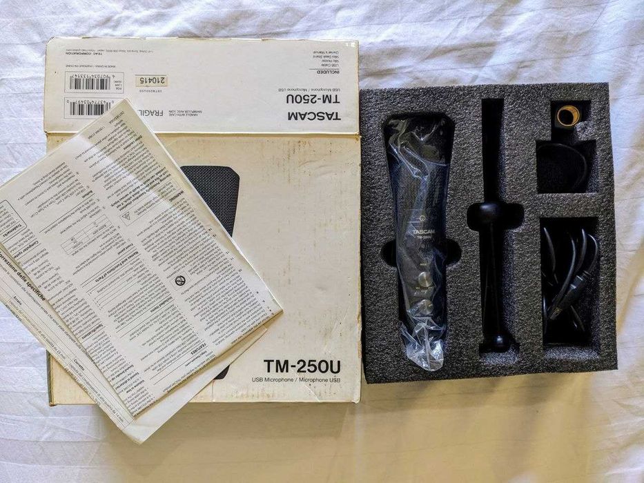 Мікрофон TASCAM TM-250U з фільтром та екраном у комплекті