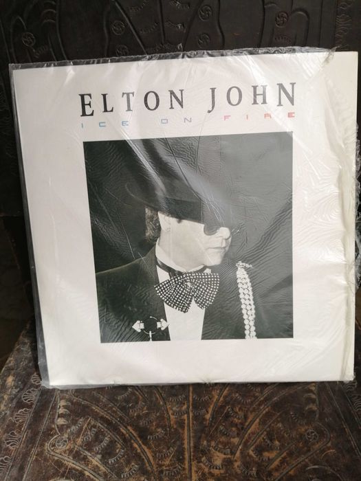 lp , vinil , elton jonh , ice on fire 1985