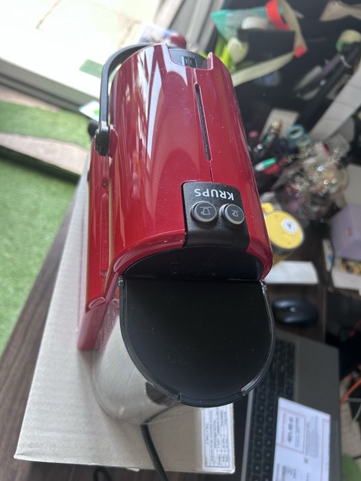 Nespresso exspres kapsulkowy 19 barow 1800 wat