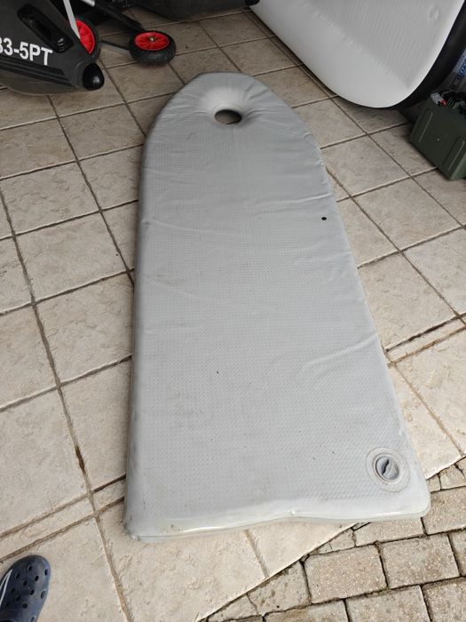 Barco 3,20m + fora-de-borda 8cv (10h) + acessórios