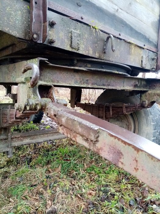 Причіп зіловський