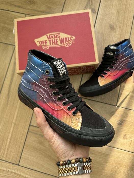 Wysokie Kolorowe Trampki Damskie Vans Czarne Sneakersy
