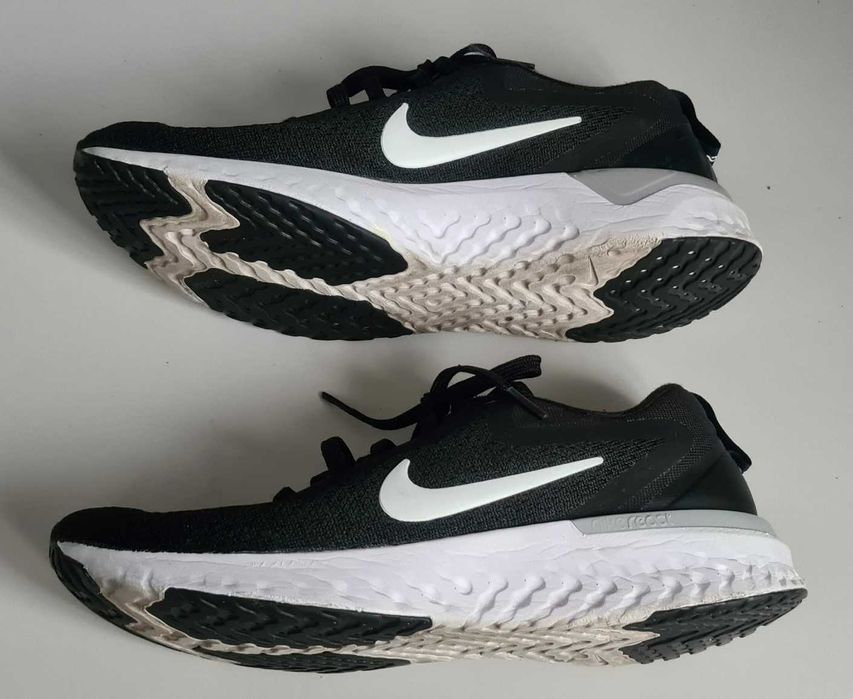 Nike Odyssey React  roz 39