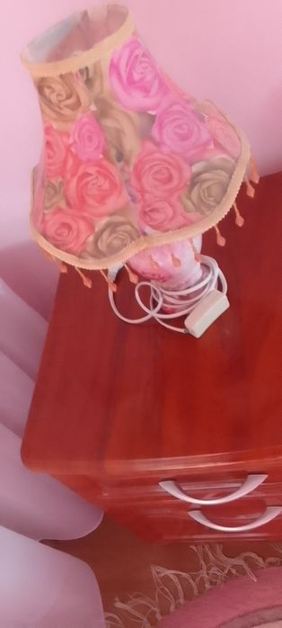 Лампа настольна в спальню