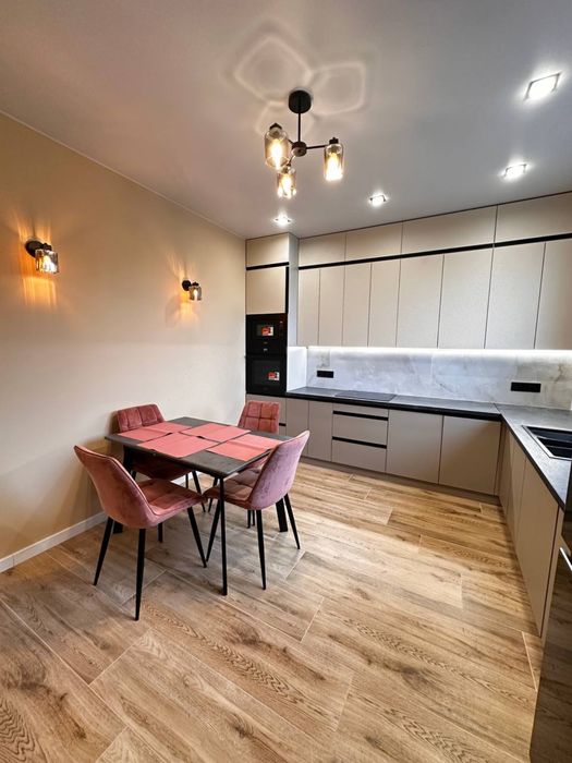 Продаж гарного котеджу!