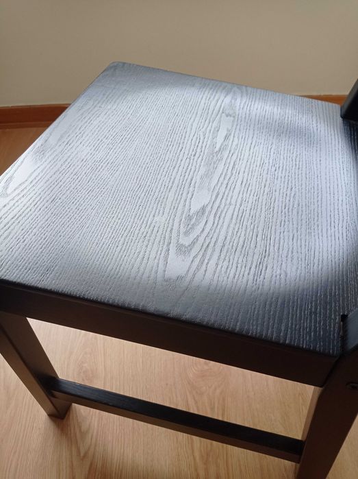 4 Cadeiras (4) para mesa de jantar pretas como novo