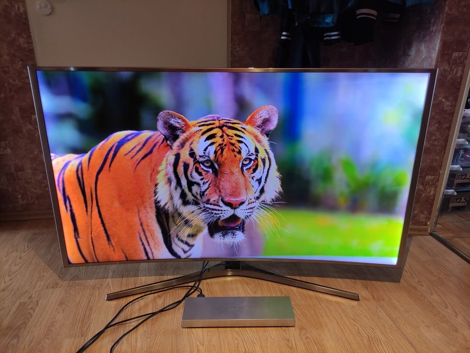 Tv Samsung 55 cali Smart 4K One connect  box