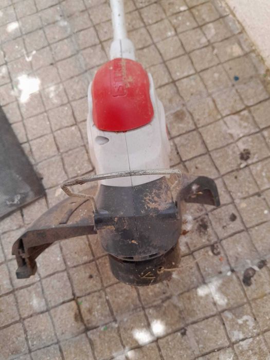 VENDO Aparador de relvas semi novo