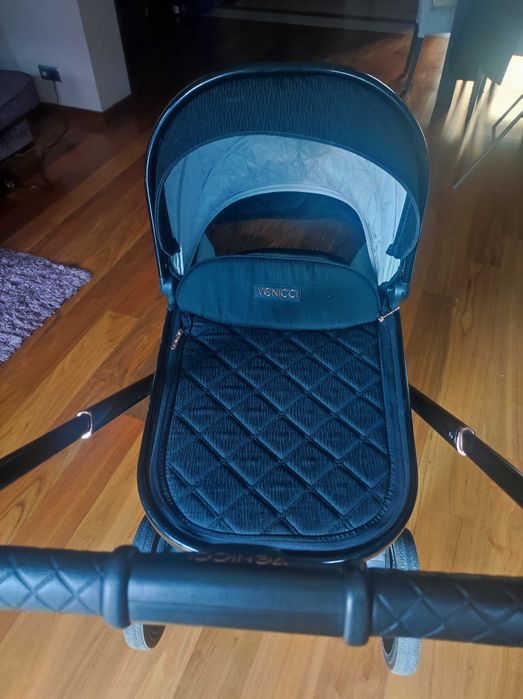 Wózek Venicci Tinum 2.0 Stylish Black 2 w 1  gondola plus spacerówka