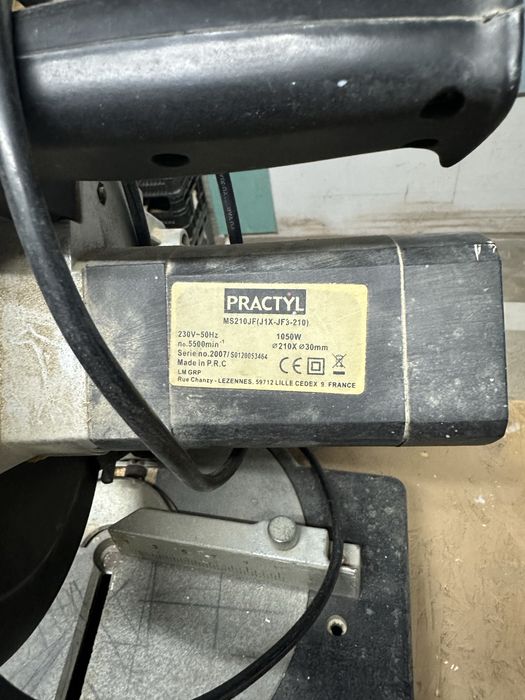 Maquina de esquadria