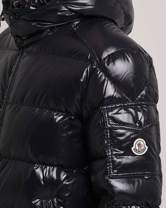 Пуховик  Moncler