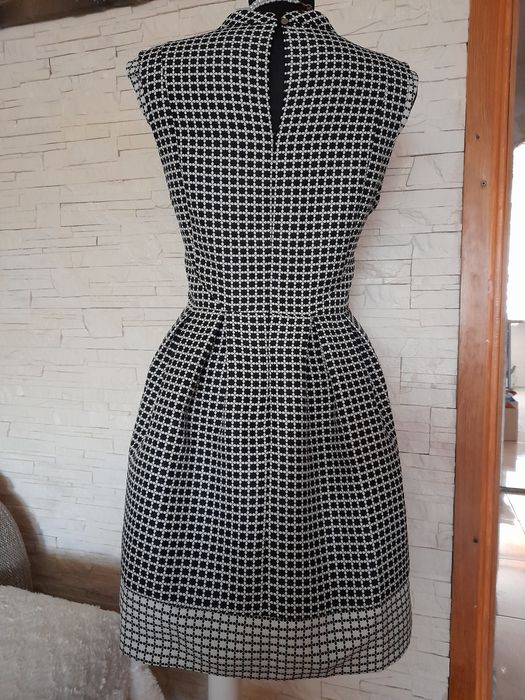 Nowa elegancka czarno biała sukienka Oasis XL /16 w pepitkę do pracy
