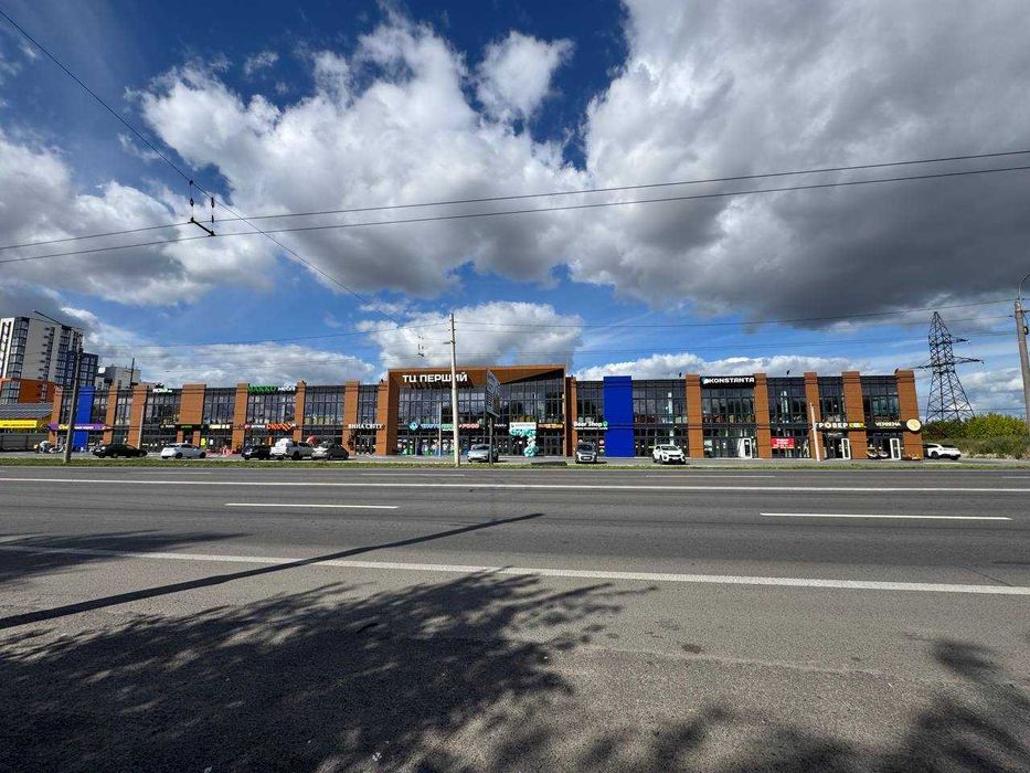 ОРЕНДА фасадних приміщень в ТЦ -від 20 м.кв.!