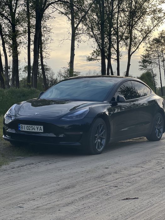 Tesla made 3 2021 рік 7 місяць