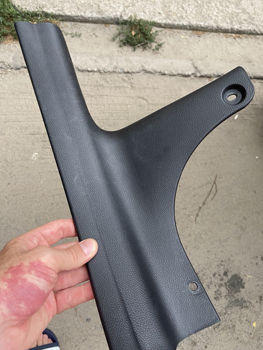 Продам накладку порога задняя-левая Kia Forte 2016-2018 г