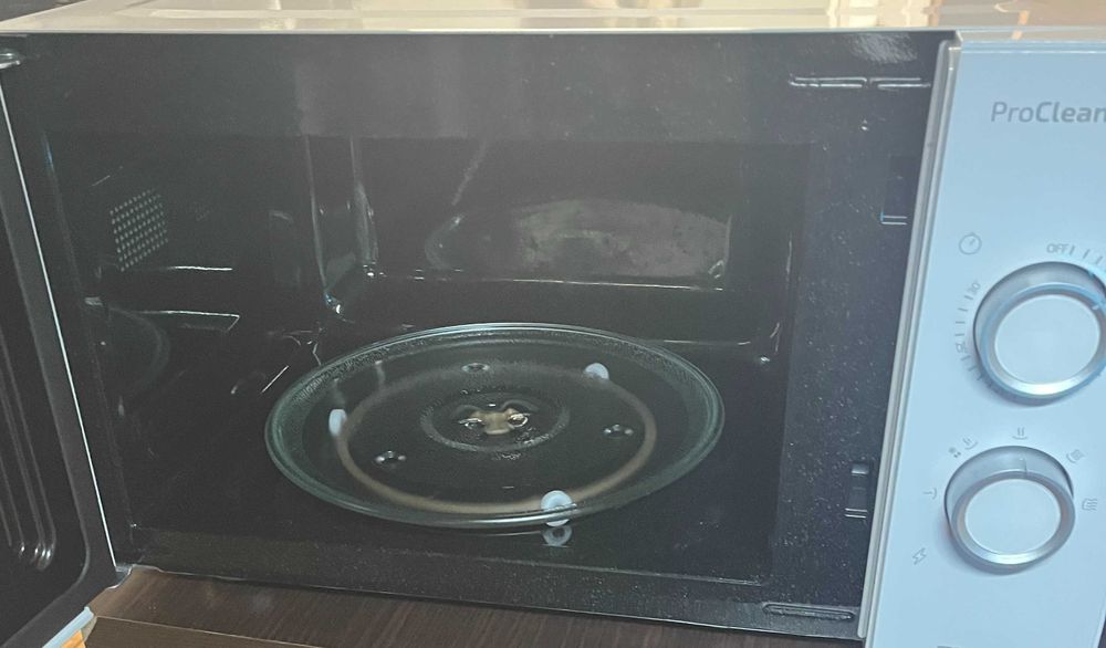 Kuchenka mikrofalowa Cecotec ProClean 4010 BIAŁA