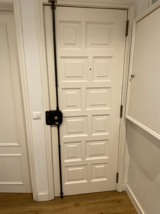 Vendo porta de madeira