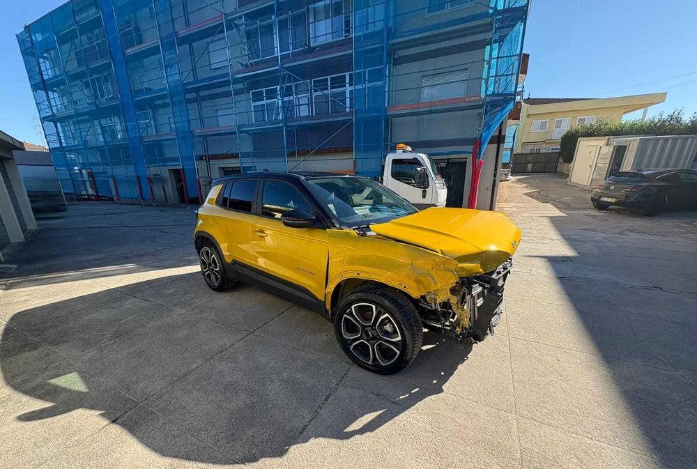 JEEP AVENGER 100% elétrico