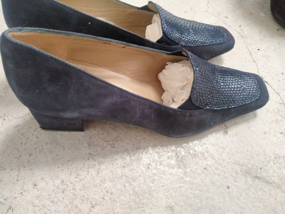 Botas cano alto,Botins castanhos e sapatos azuis Charles